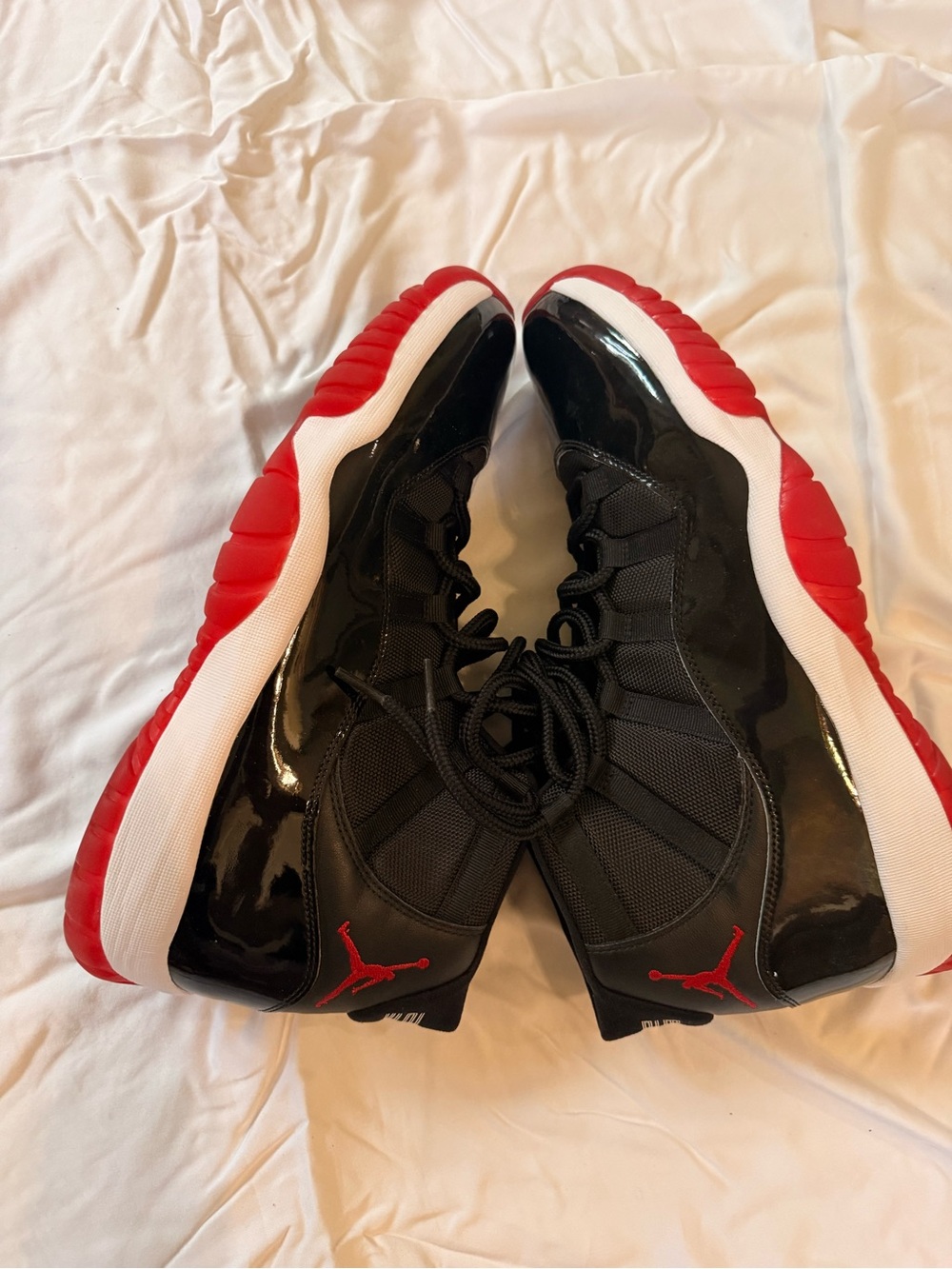 Jordan 11 “Playoffs/Bred” high-top (2019) NO BOX *BUBBLE WRAPPED*